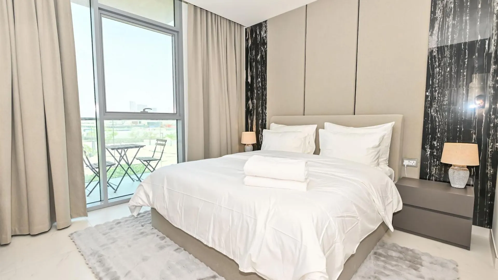 1Br Haven With Lagoon Serenity In District One Meydan Dubai